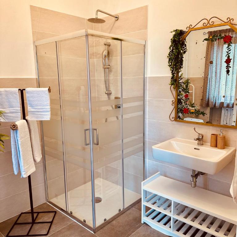 Villa Tiche - Suite King con Balcone - 11