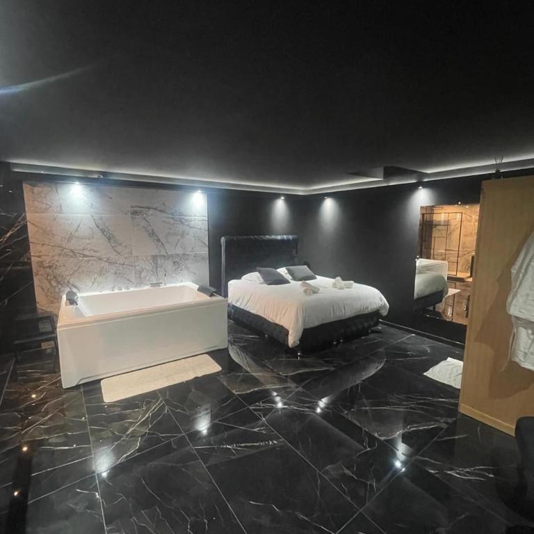 La Suite Prestige Jacuzzi,Sauna,Netflix,Disney - Appartement 1 Chambre - 8