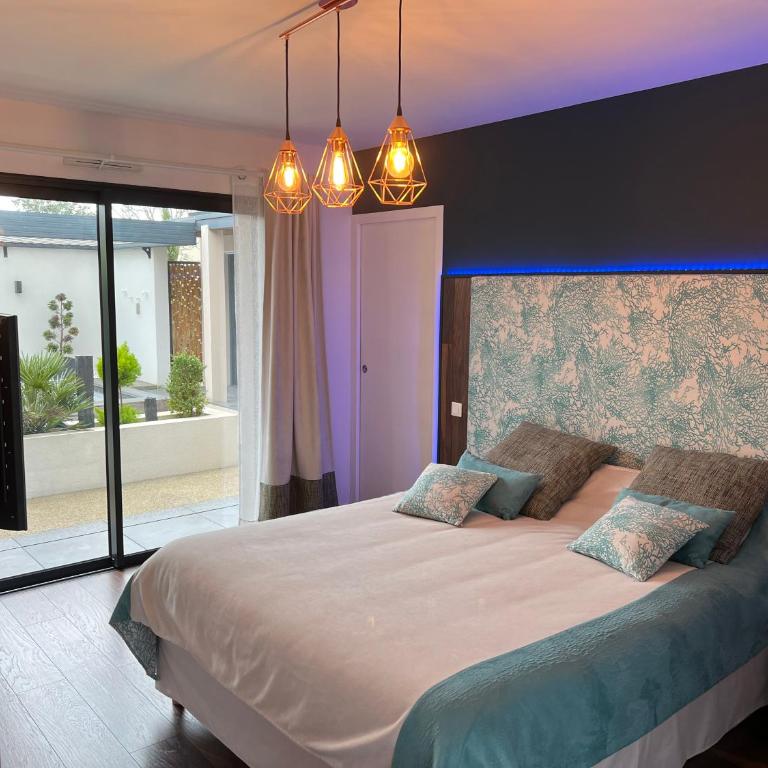 Mini Villa avec Piscine et Jacuzzi privés, Sauna et Home-Cinéma à 800m des Commodités - Villa mit privatem Pool - 8