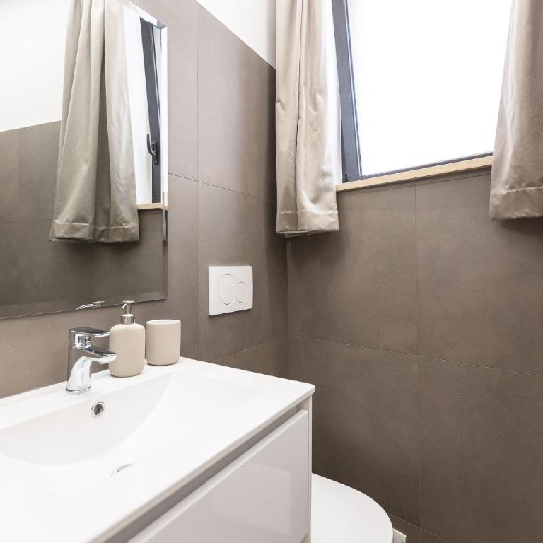 Luxury Suite Trevi - Appartamento con 1 Camera da Letto - 17