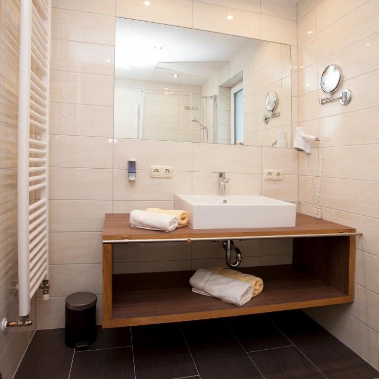 Haus Ländle - Apartment mit 3 Schlafzimmern und Balkon - 10