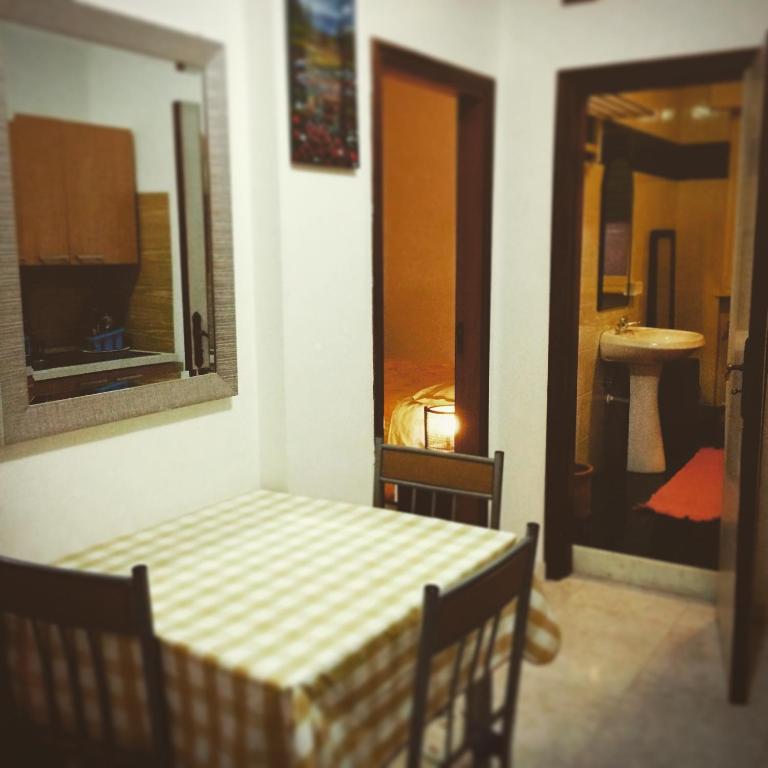 Palazzo Lamanna - Appartamento con 2 Camere da Letto - 10