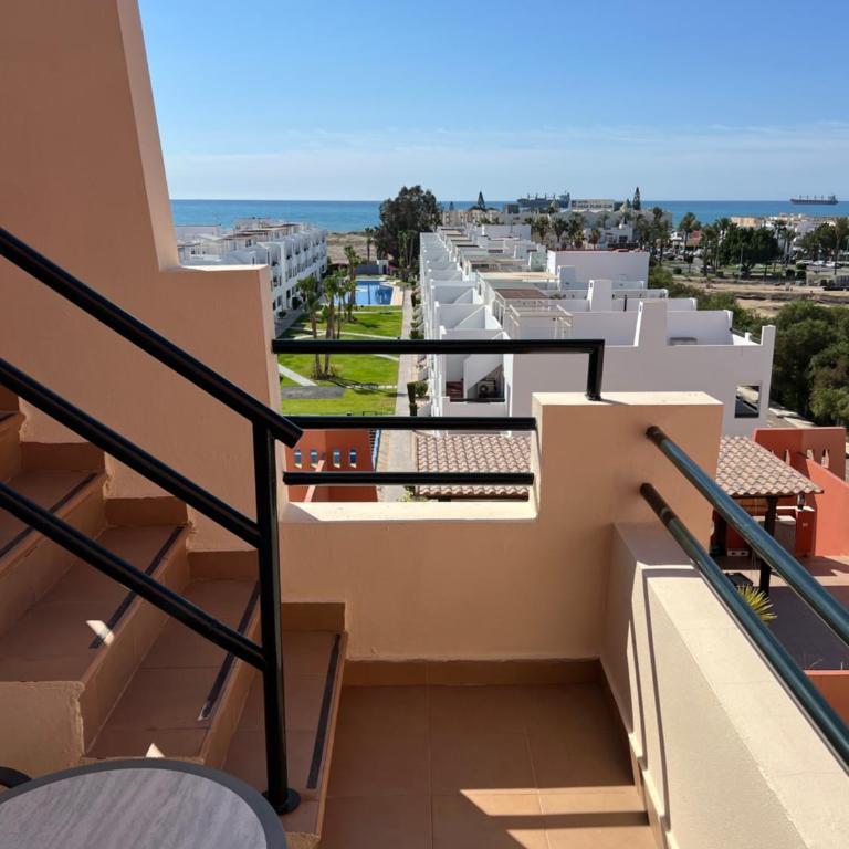 Ático con vistas al mar y piscina privada - Apartamento Deluxe de 2 dormitorios - 34