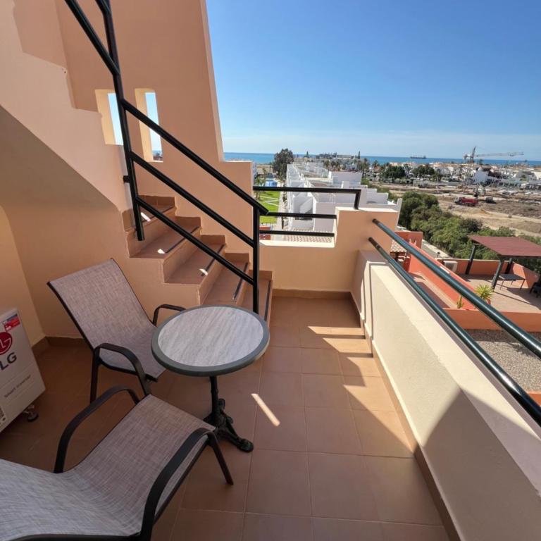 Ático con vistas al mar y piscina privada - Apartamento Deluxe de 2 dormitorios - 29