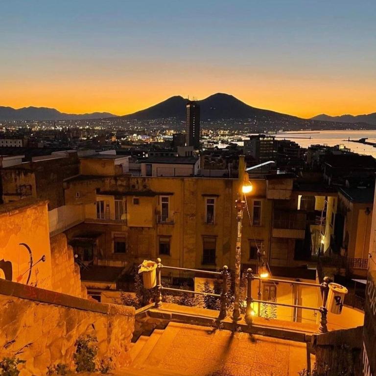 Nunzia's House Napoli - Two-Bedroom Apartment - 5
