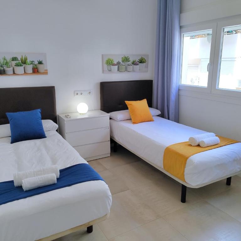 Evans Realty AR Moderno & Centro & Playa &Terraza - Three-Bedroom Apartment - 7