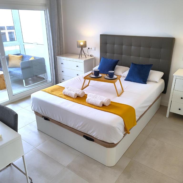 Evans Realty AR Moderno & Centro & Playa &Terraza - Three-Bedroom Apartment - 2