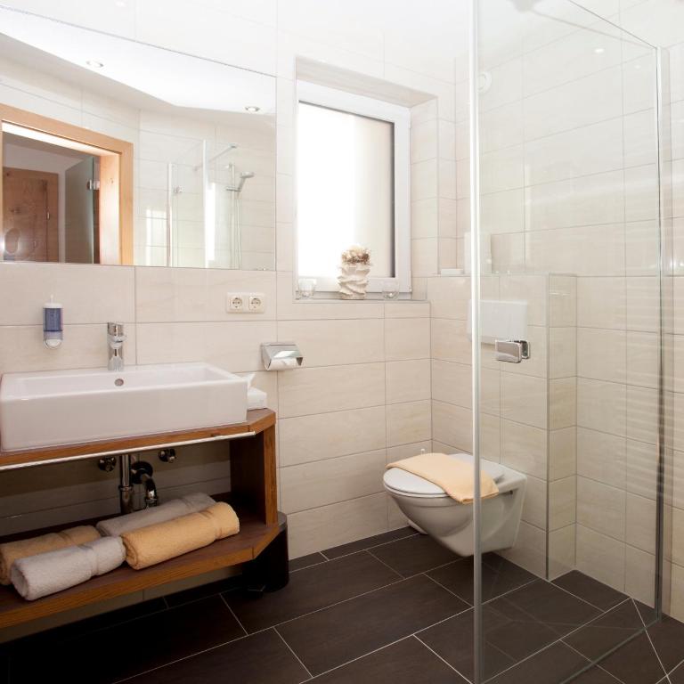 Haus Ländle - Apartment mit 3 Schlafzimmern und Balkon - 23