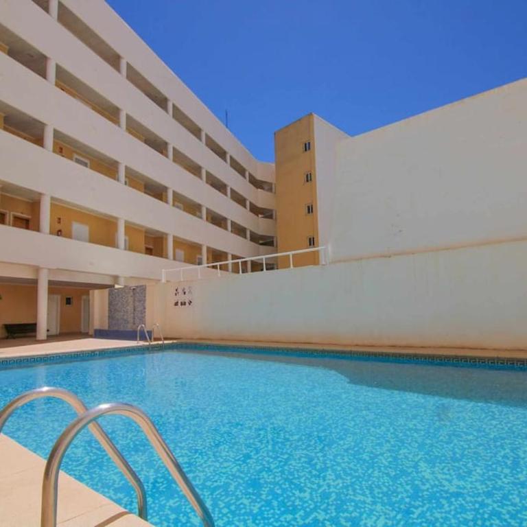 Piso con piscina a 300m de playa Arenal - 0312 - Three-Bedroom Apartment - 1