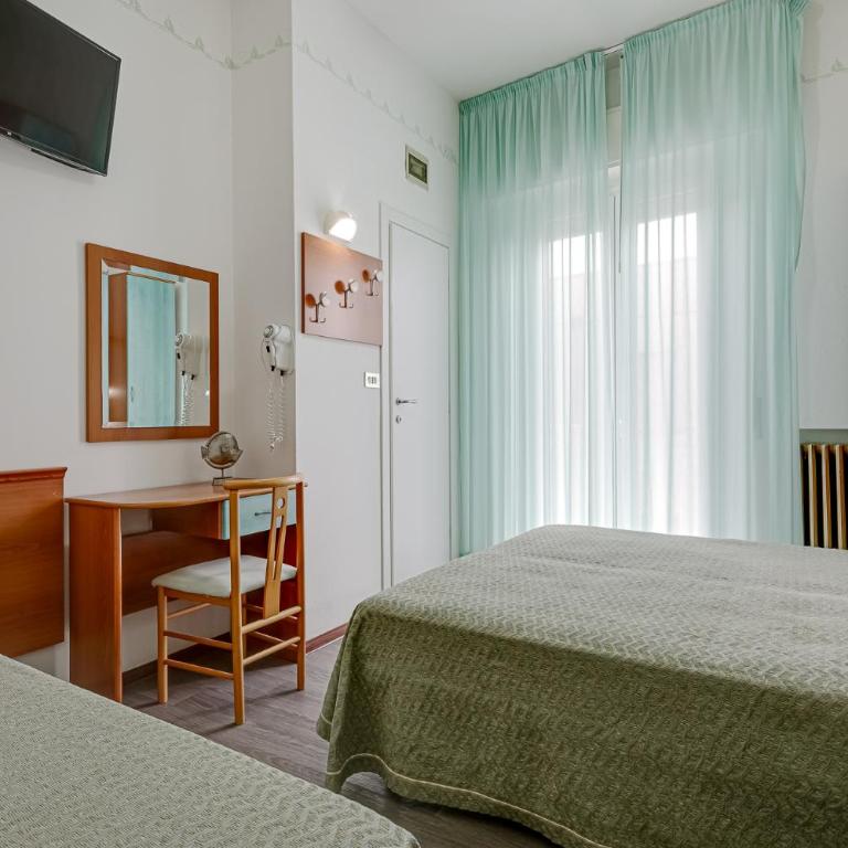 Hotel Gaia - Dreibettzimmer mit Meerblick - 3