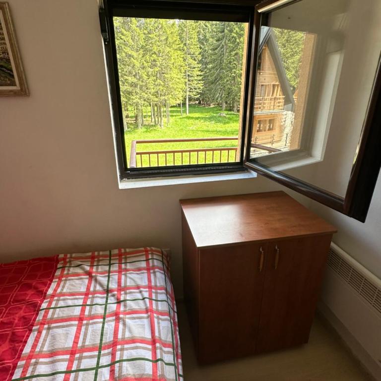 Stojovic house - Three-Bedroom House - 25