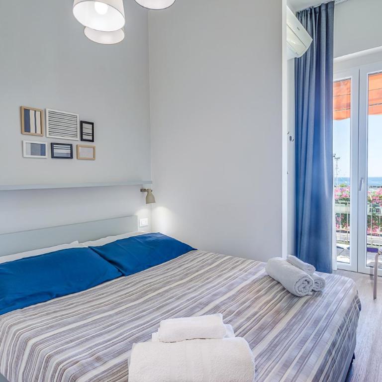 Hotel Gaia - Doppelzimmer mit Meerblick - 3