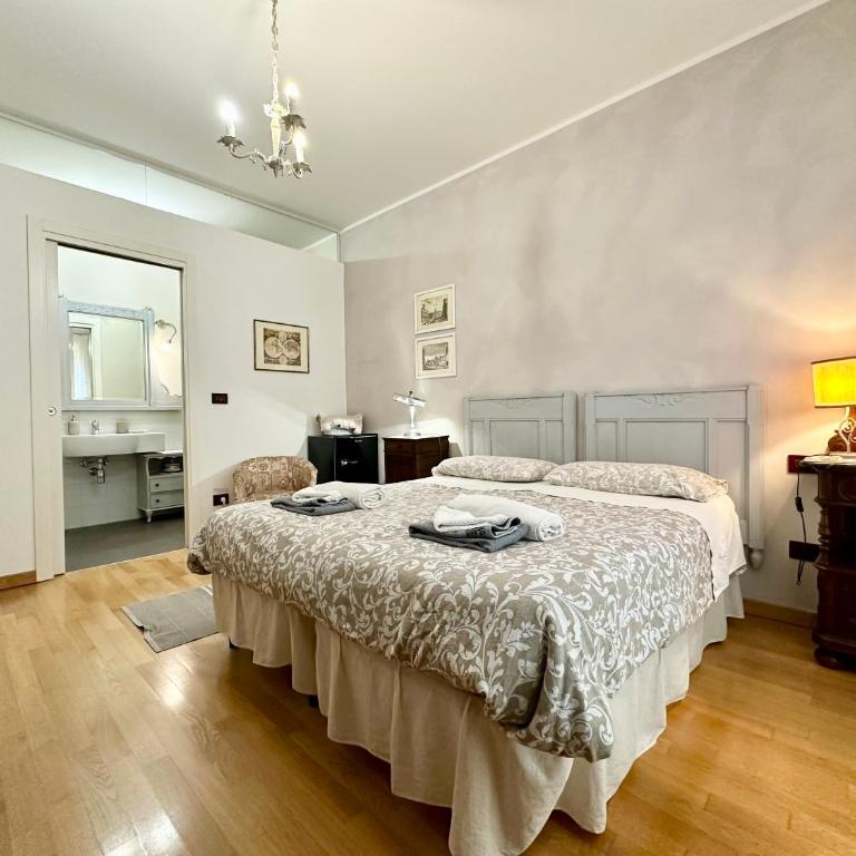 Giulia's room - Camera Matrimoniale/Doppia con Letti Singoli con Bagno Privato - 2