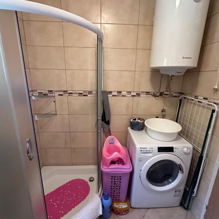 Stojovic house - Three-Bedroom House - 29