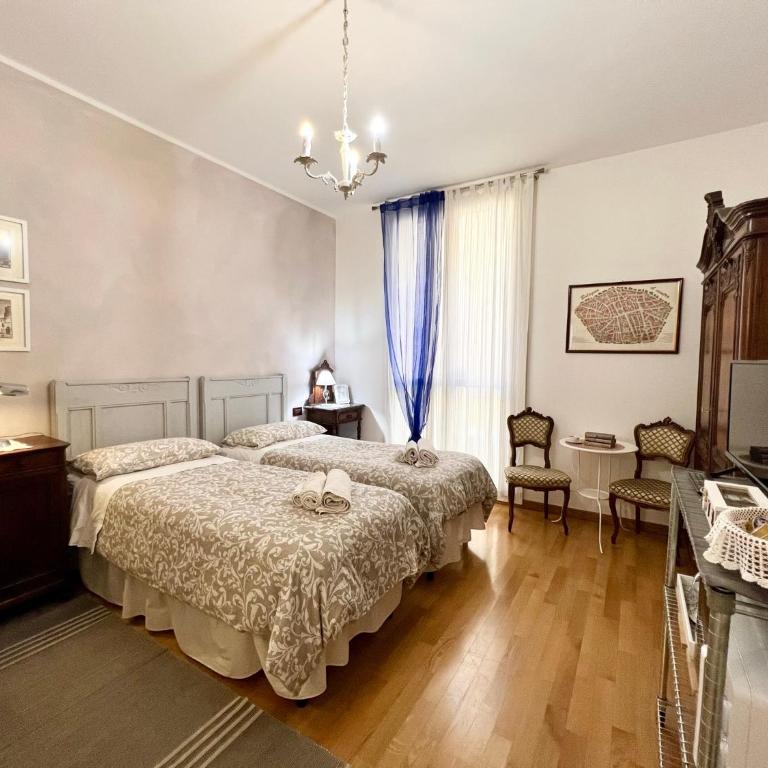 Giulia's room - Camera Matrimoniale/Doppia con Letti Singoli con Bagno Privato - 5