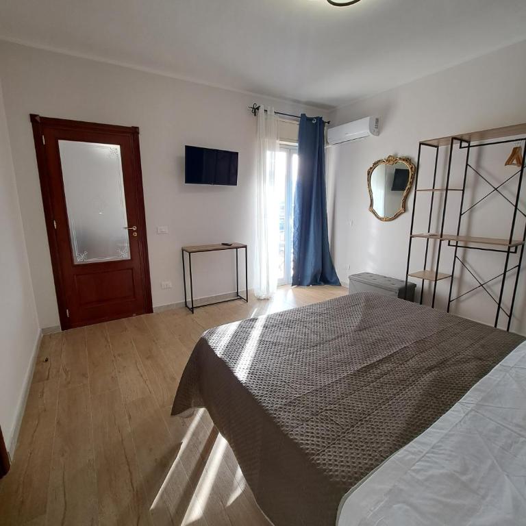Skyline Palermo - One-Bedroom Apartment with Balcony and Mountain View - 5