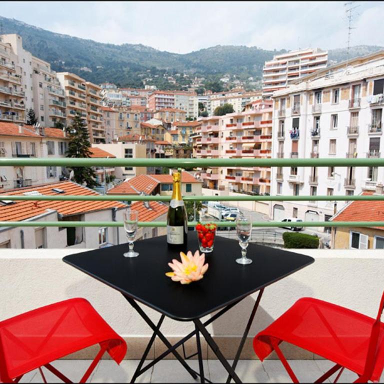 Sunlight Properties - Bugatti - Beausoleil, France 1 Bedroom, stunning holiday rental apartment with balcony - Appartement 1 Chambre - 4