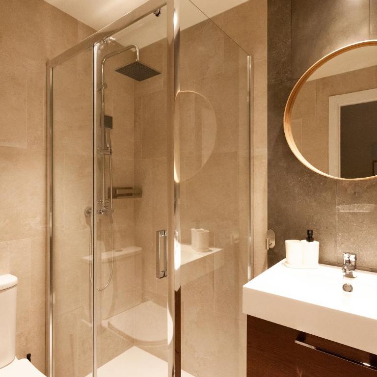 Welldone Sierpes Boutique - Habitación Triple Executive - 4