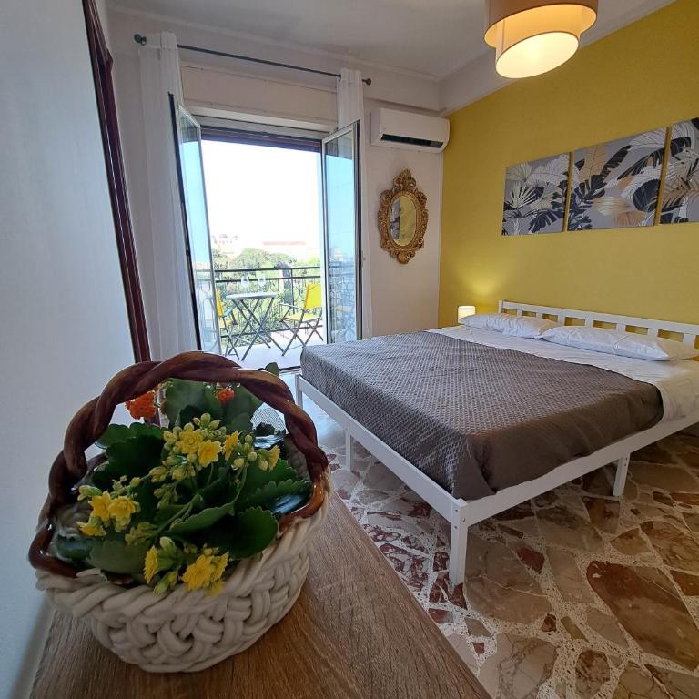 Skyline Palermo - Double Room with Balcony - 9