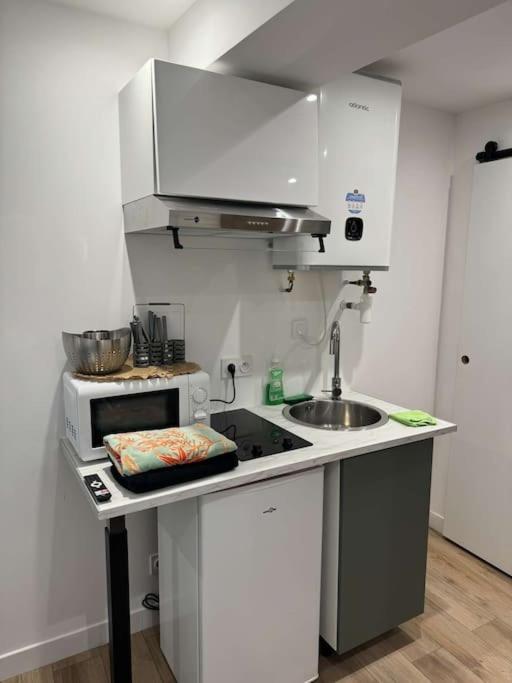 Studio Hypercentre rénové Design - Apartamento de 1 dormitorio - 4