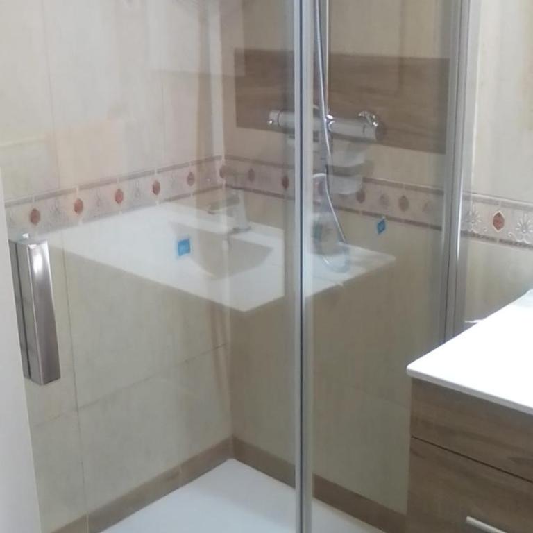 Nice Spacious Flat in the Center - Three-Bedroom Apartment - 26