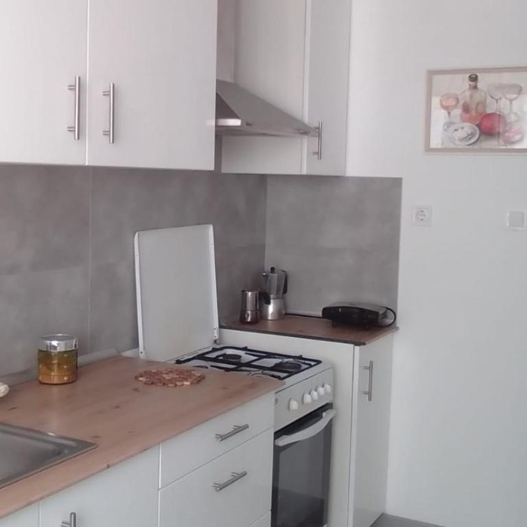 Nice Spacious Flat in the Center - Three-Bedroom Apartment - 23
