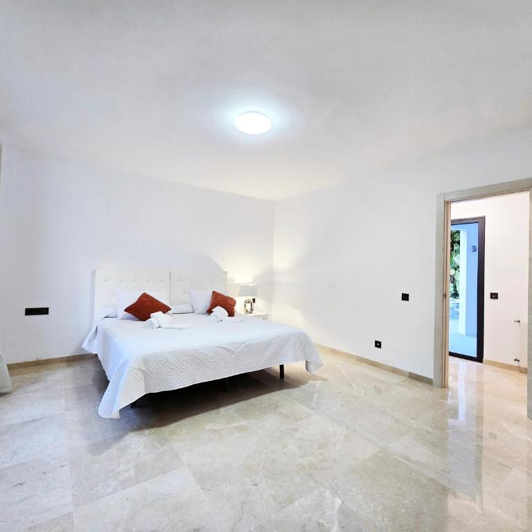 AA Guest - Jardines de Generalife Luxury Eco Villa with Private Pool - Villa - 5