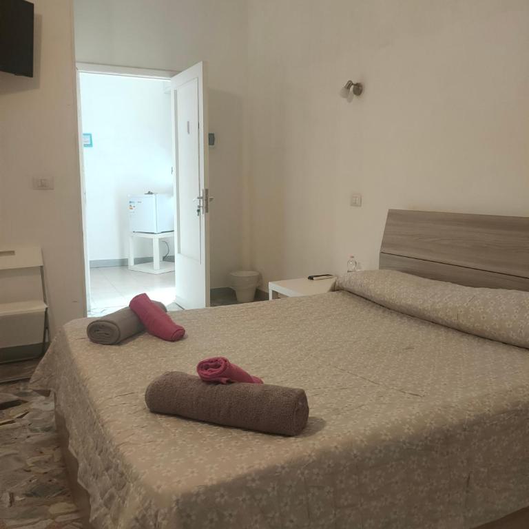 CATANIA AIRPORT ROOM BAGNO PRIVATO iN CAMERA - Double Room with Private Bathroom - 22