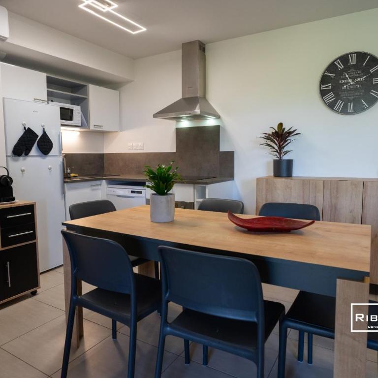 Riboleys - T4 avec clim et piscine à 400m de la mer - Appartement 3 Chambres - 2