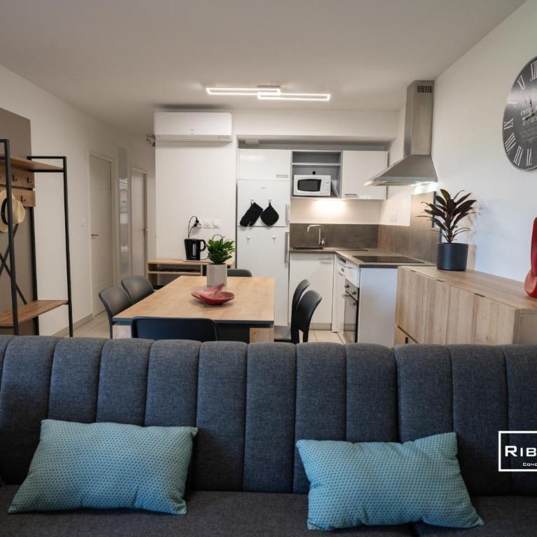 Riboleys - T4 avec clim et piscine à 400m de la mer - Appartement 3 Chambres - 10