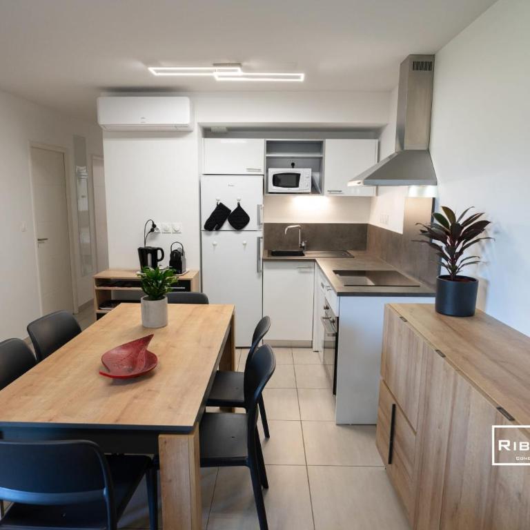 Riboleys - T4 avec clim et piscine à 400m de la mer - Appartement 3 Chambres - 3