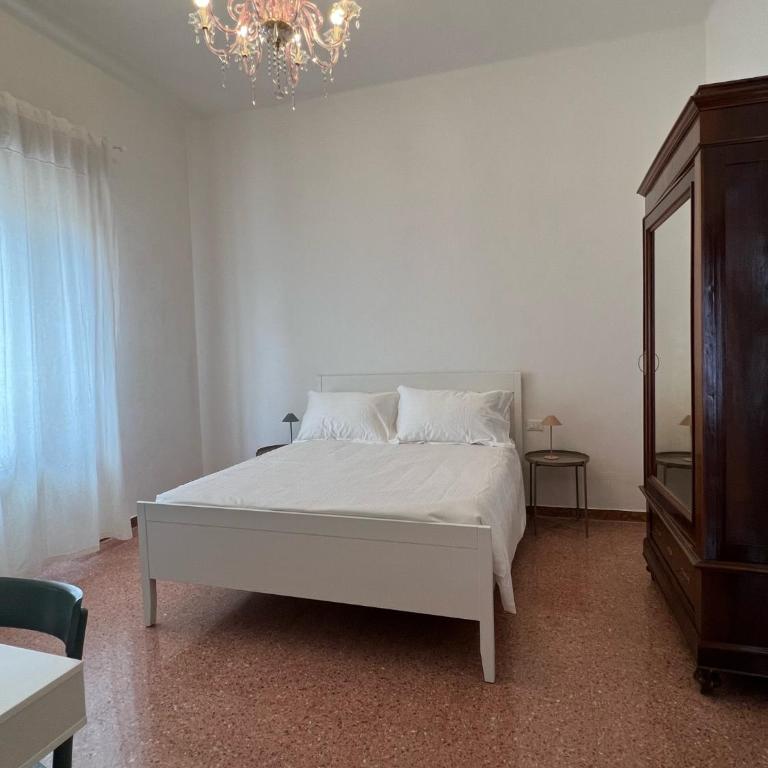 Civico 99 - Camera Familiare con Balcone - 13