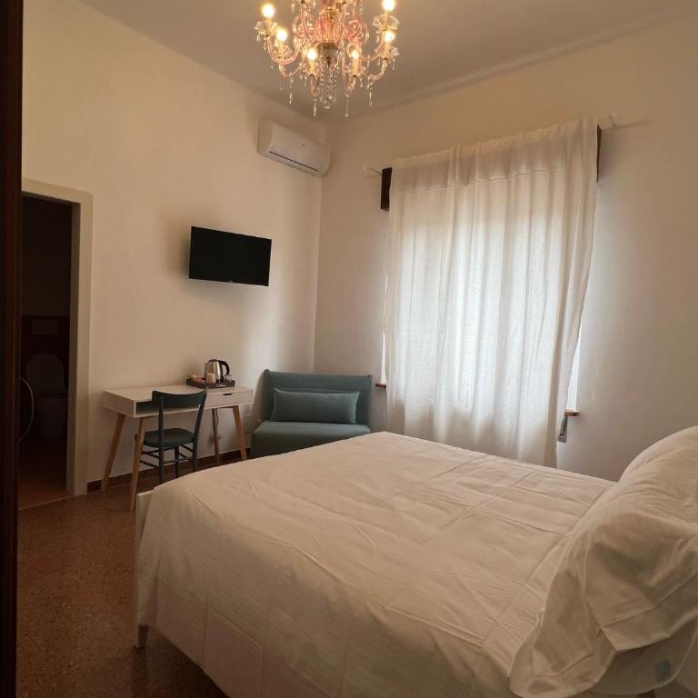 Civico 99 - Camera Familiare con Balcone - 12