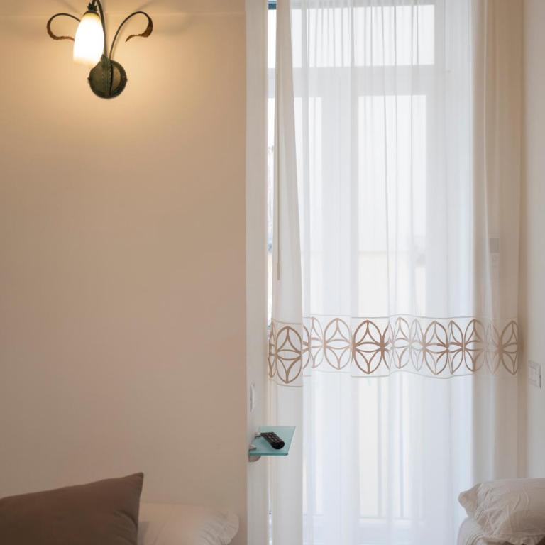 Hotel Antica Repubblica in the historical center 2 minutes away,at 170mt, from the Sea - Suite Familiare con Balcone - 32