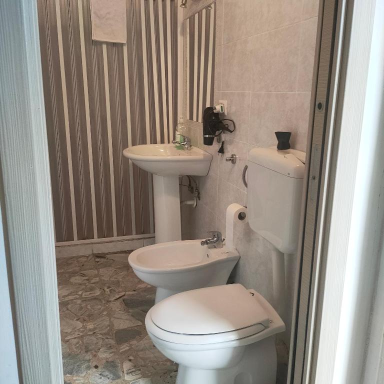 CATANIA AIRPORT ROOM BAGNO PRIVATO iN CAMERA - Double Room with Private Bathroom - 23