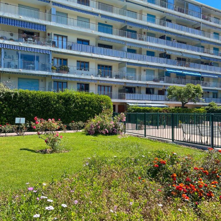 LA ROSERAIE for 6 By Sunset Riviera Holidays - Apartamento - 73