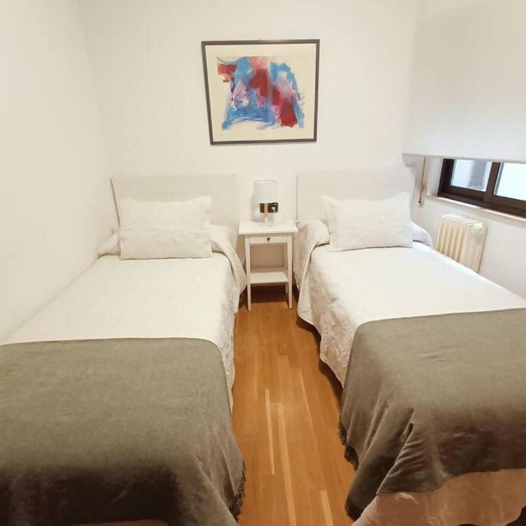 Alojamiento Pl del Ángel junto Pl Mayor con aire - Two-Bedroom Apartment - 12
