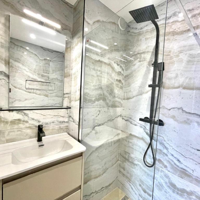 Astoria luxury apartment- 3 bathrooms - Appartement 3 Chambres avec Terrasse - 9