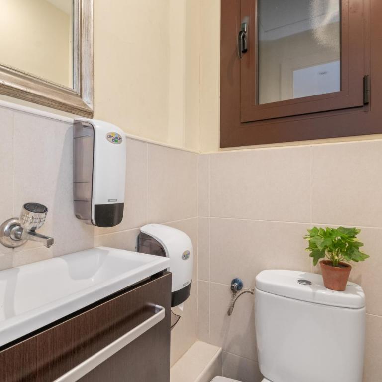 Suite Home Sagrada Familia - Apartamento de 3 dormitorios (8 adultos) - 15