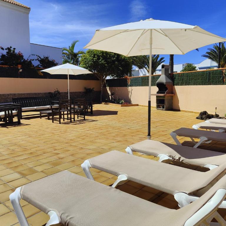 CASA MARTA duplex con piscina privada en Corralejo - Three-Bedroom Villa - 80