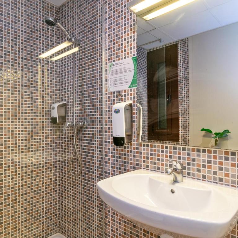 Suite Home Sagrada Familia - Apartamento de 3 dormitorios (8 adultos) - 32
