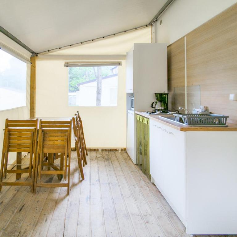 Camping 3* Les Templiers - Tente - 6