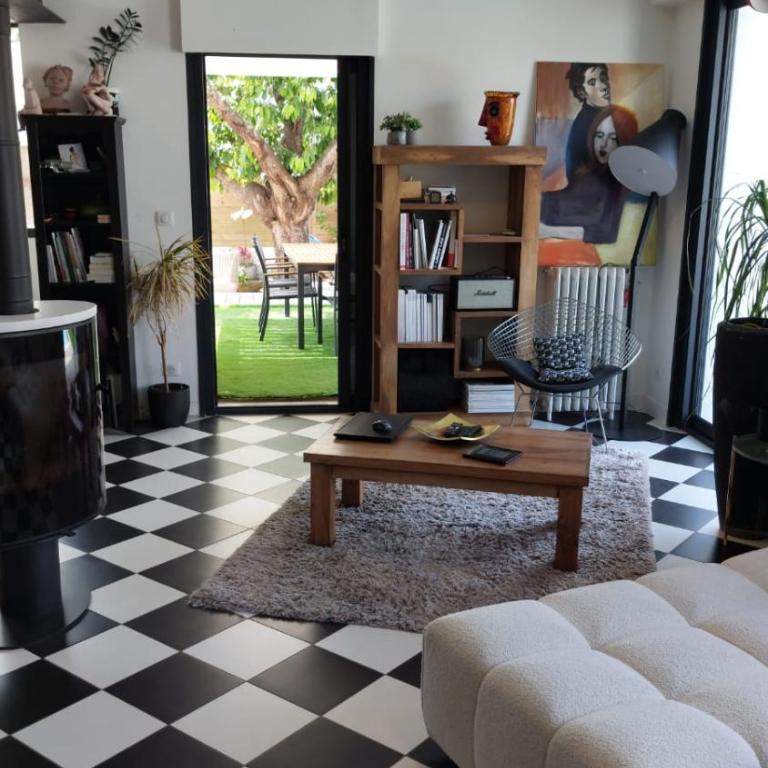 Maison familiale avec jacuzzi et piscine - Maison 4 Chambres - 15
