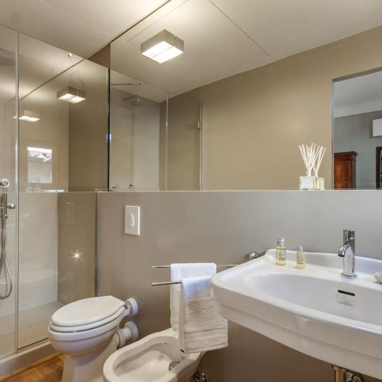 Accademia Charming Apartment - Appartamento con 2 Camere da Letto - 17