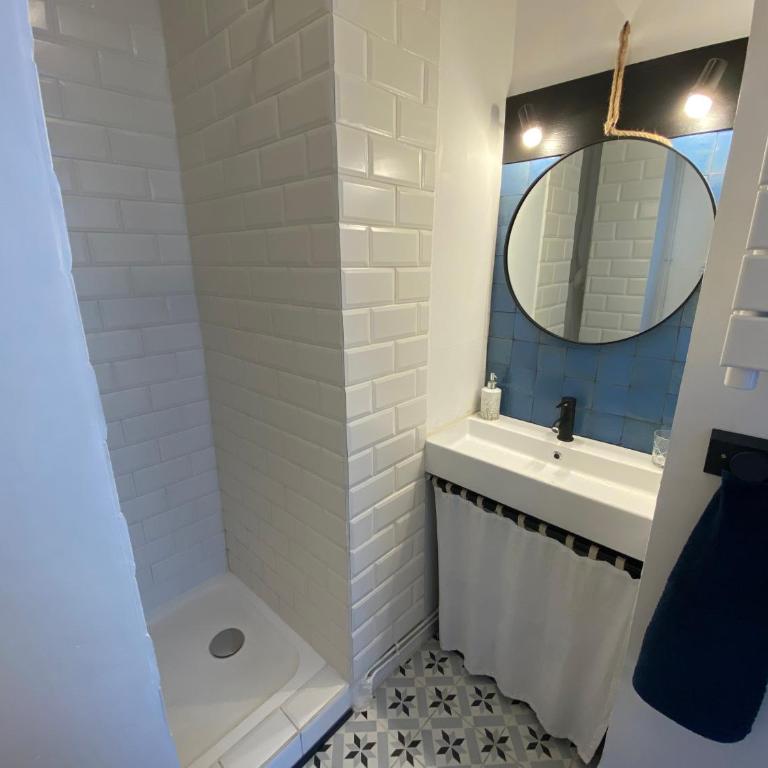 L'académie de Clémence, Guest House Paris-Roland-Garros - Appartement - Vue sur Jardin - 11
