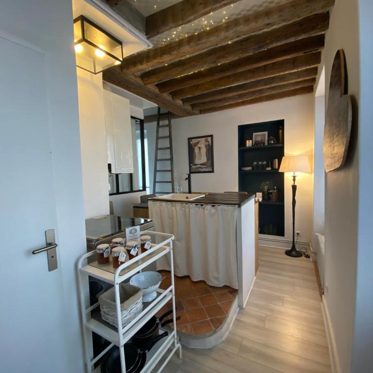 L'académie de Clémence, Guest House Paris-Roland-Garros - Appartement - Vue sur Jardin - 1