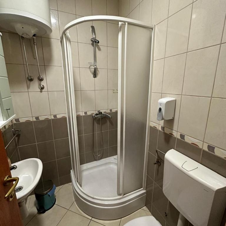 Villa la Riva - Studio Apartment with King Bed - 3