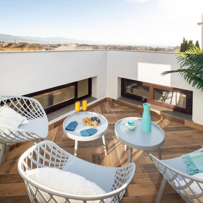 ChezmoiHomes Santiago Duplex Penthouse - Duplex Apartment - 5