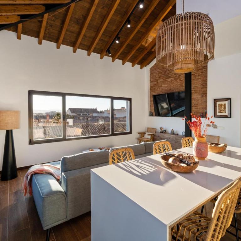 ChezmoiHomes Santiago Duplex Penthouse - Duplex Apartment - 6