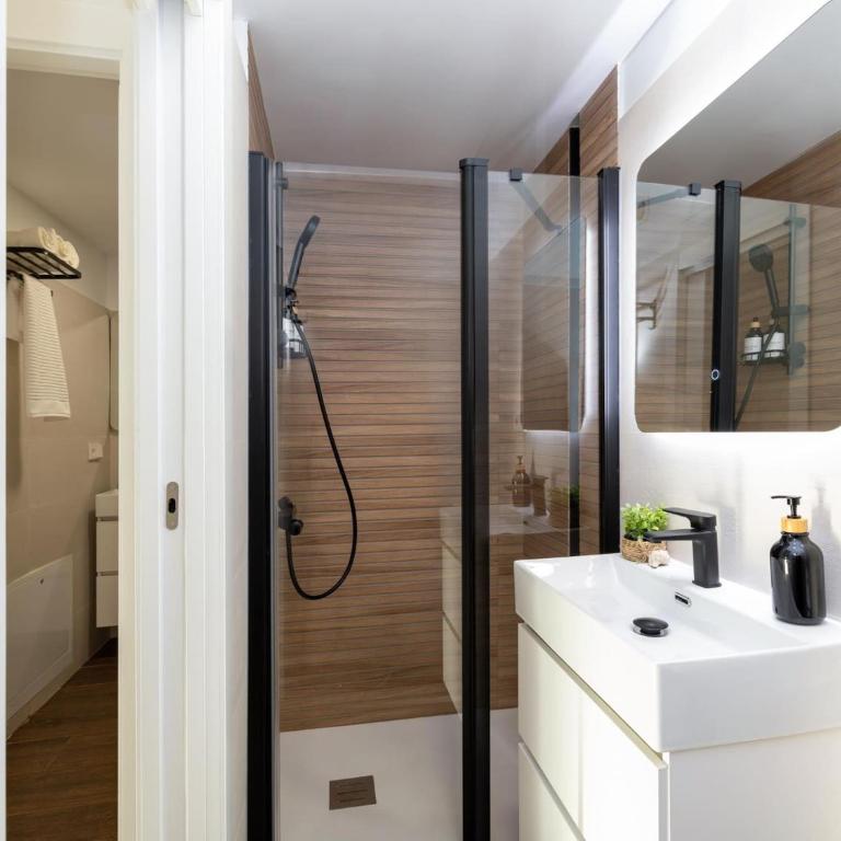 ChezmoiHomes Santiago Duplex Penthouse - Duplex Apartment - 19